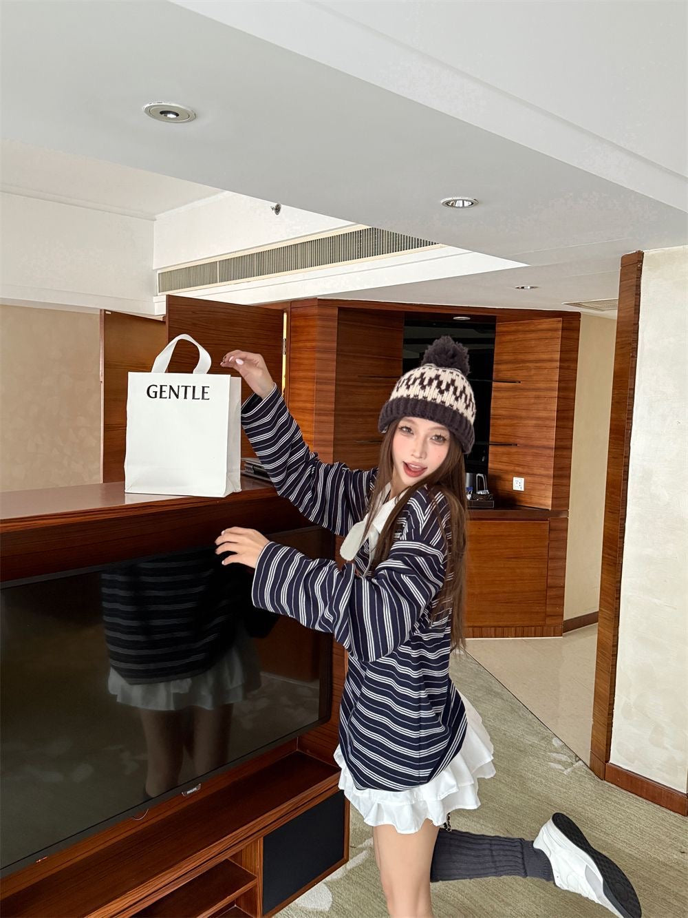 White Collar Stripe Navy Long Sleeve Top