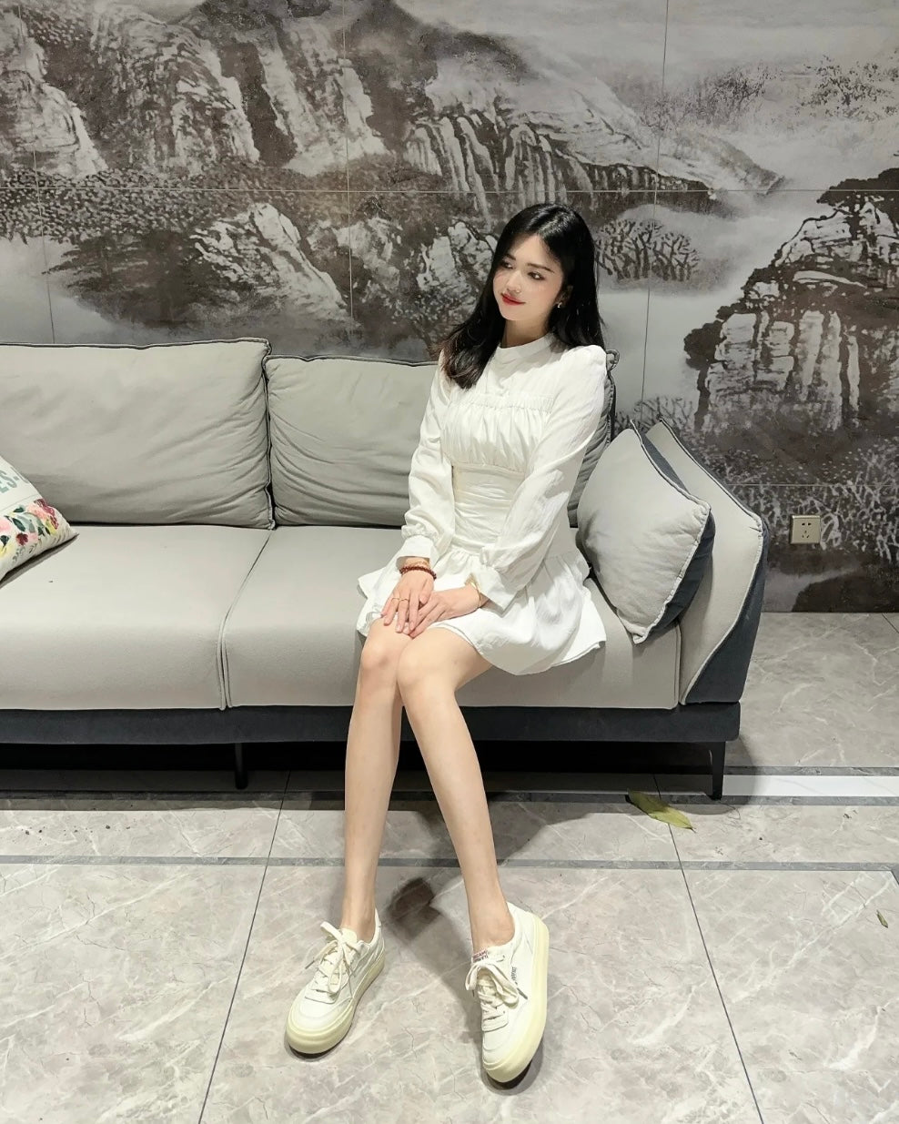 Round Collar Cream Long Sleeve Dress