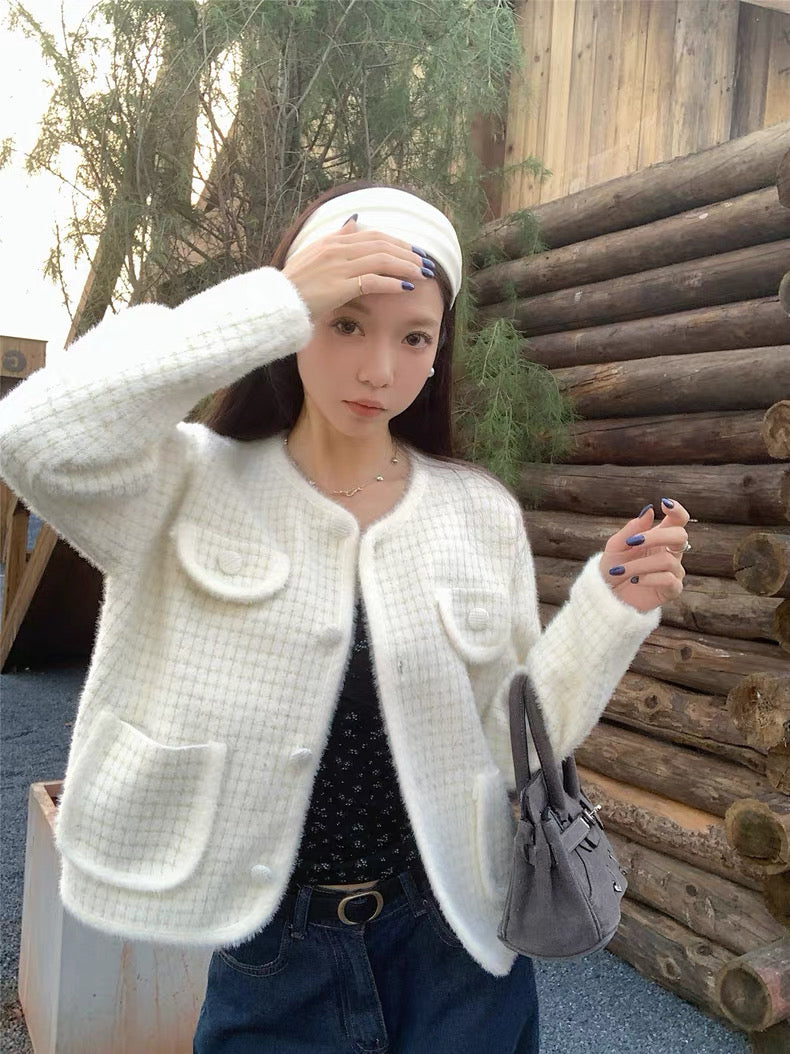 Milk Channe Knitted Pockets Cardigan