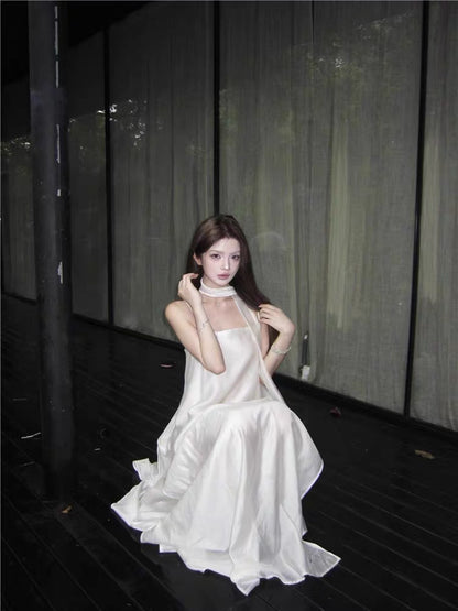 Alyn Strap Dress With Strap (Black, White)