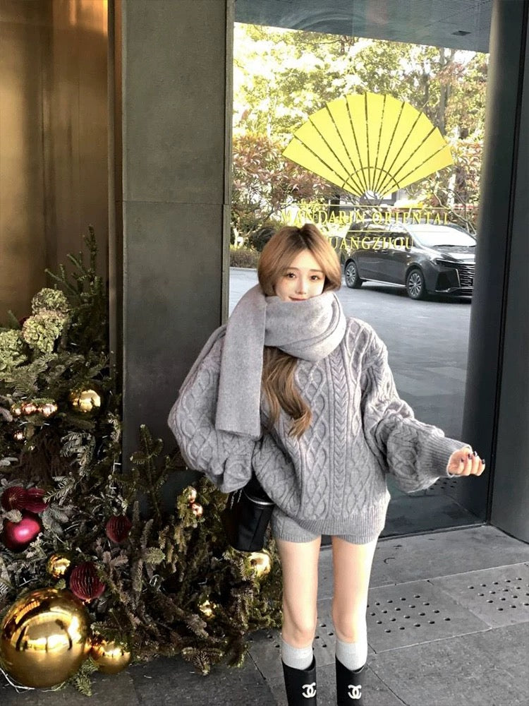 Grey Knitted Top + Shorts + Scarf Three Piece Set