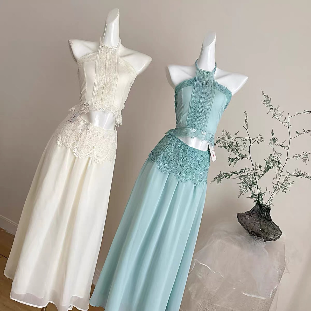 Embroidery Chiffon Two Piece Set (Blue, Beige)