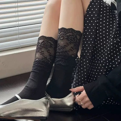 S005 Laces Short Socks