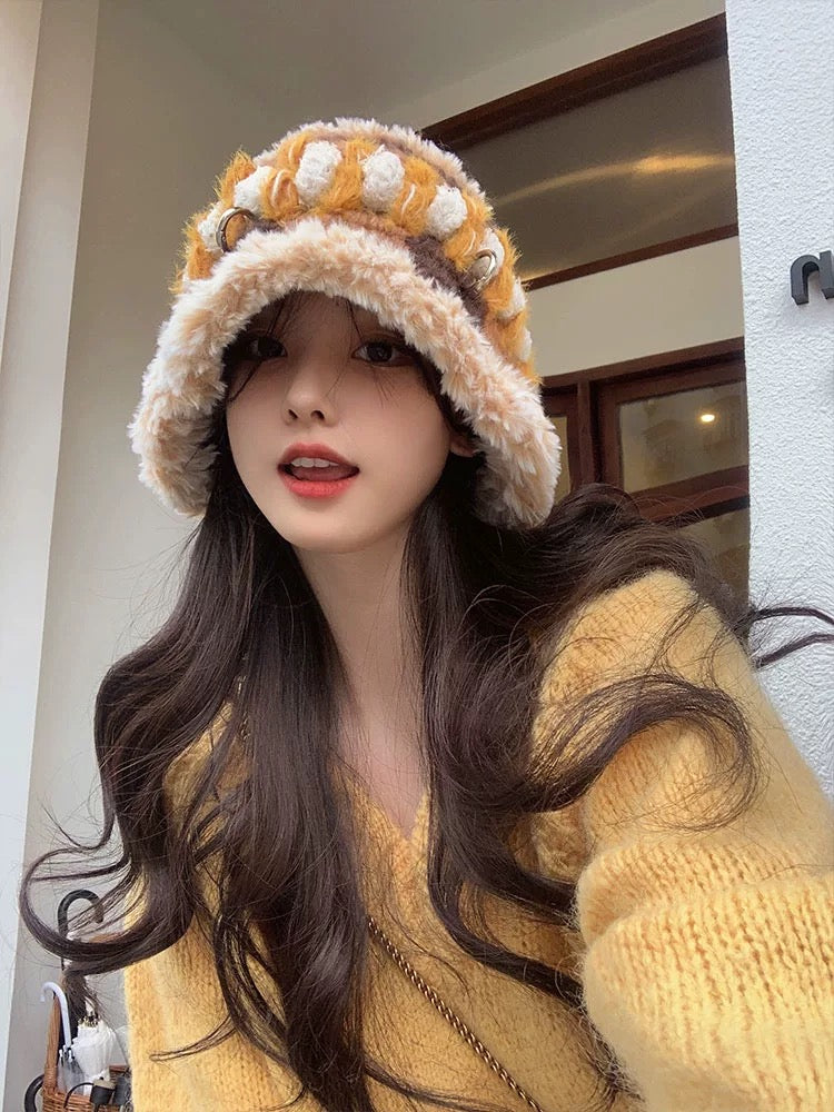 H28 Three Tone Knitted Fur Hat