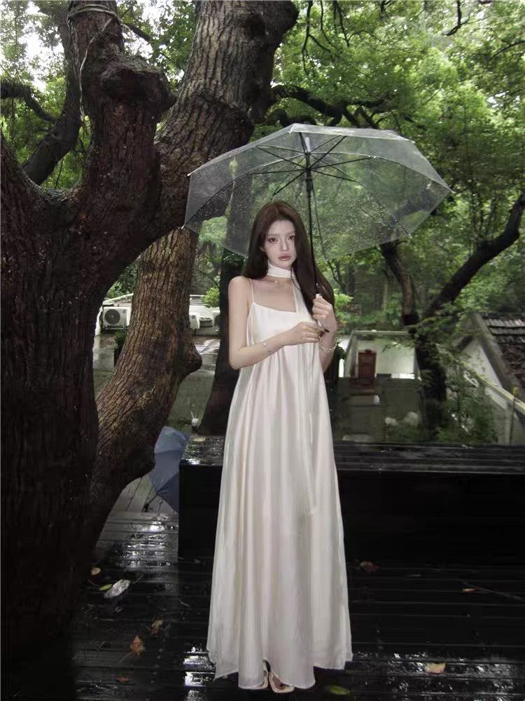 Alyn Strap Dress With Strap (Black, White)