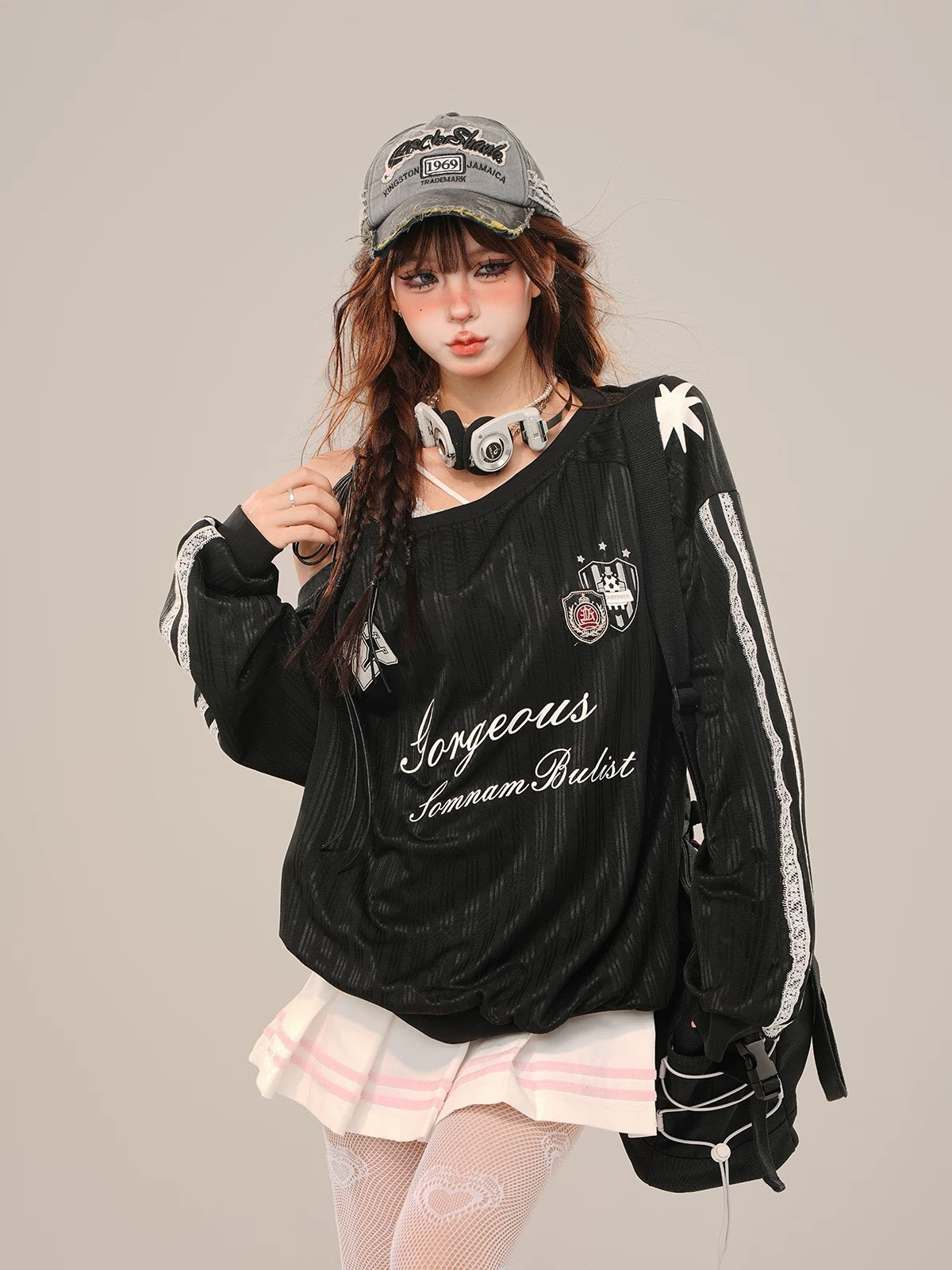 No23 Off Side Shoulder Long Sleeve Ball Tee Top