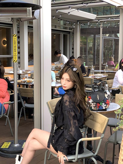 V Collar Lantern Sleeve Thin Top (Black, Red)