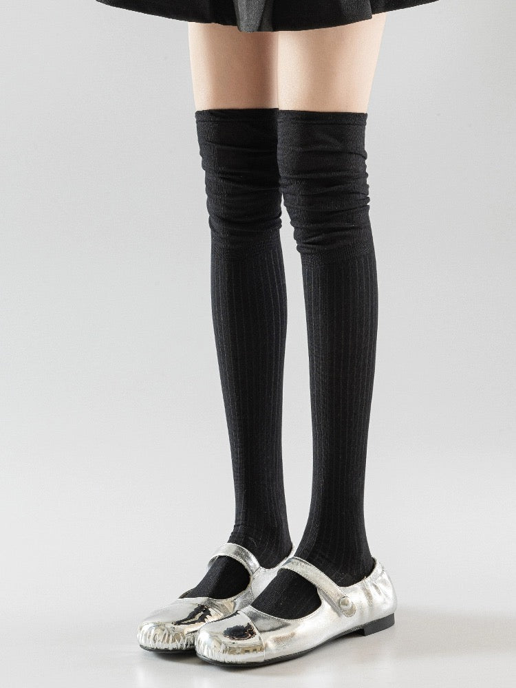 S002 High Knee Long Socks