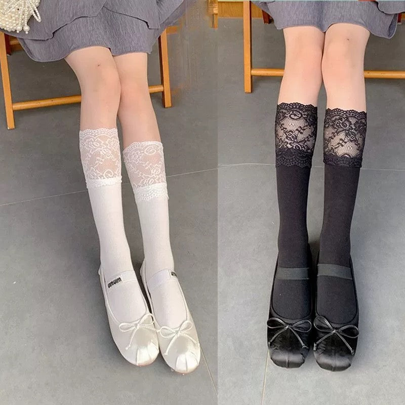 S005 Laces Short Socks