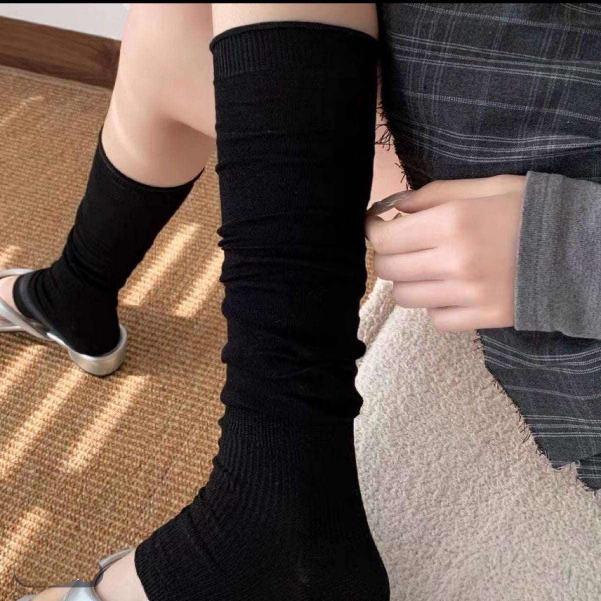 S016 Long Socks (Black, White, Grey)