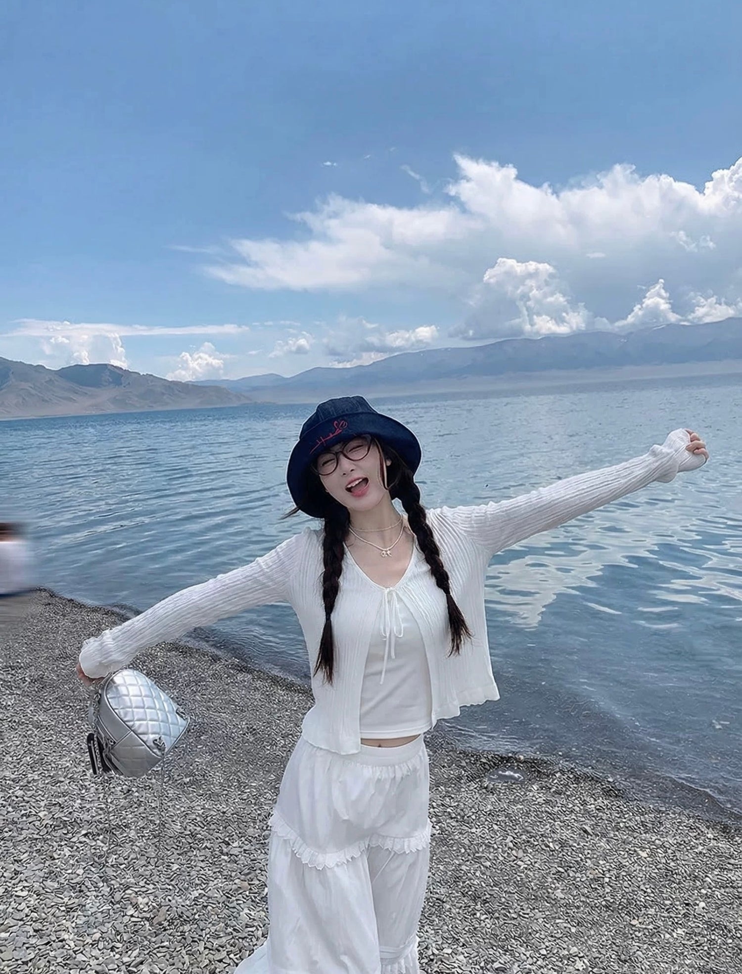 C018 Knitted Cardigan