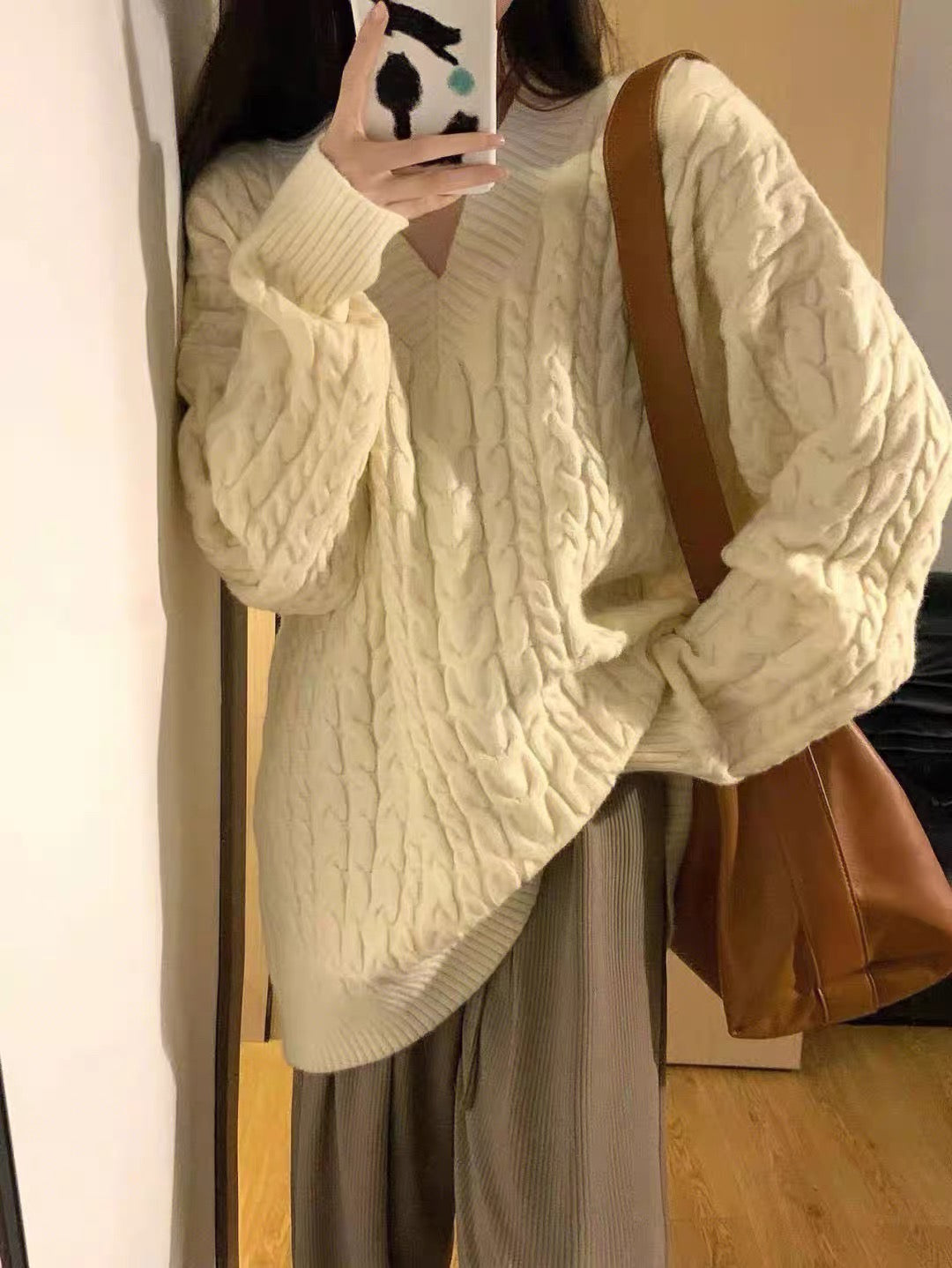 Beige V Collar Long Sleeve Knitted Top