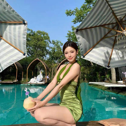 Green Top + Low Waist Skirt Two Pieces Set