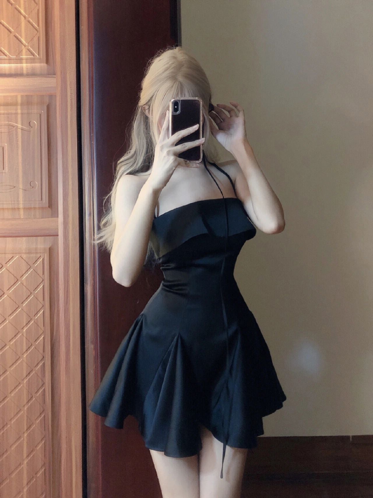 Silky Black Dress (S,M)