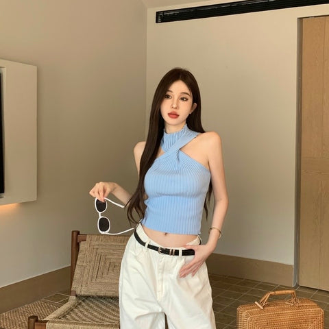 Halter Collar Sleeveless Knitted Top