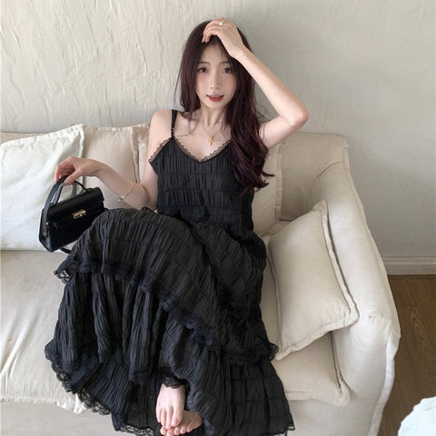 Sleeveless Black Laces Layered Dress