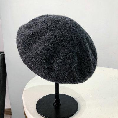 A206 Classic Wool Felt Beret Hat - Hearts &amp; Kisses