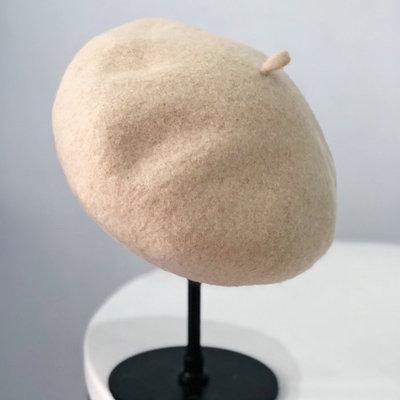 A206 Classic Wool Felt Beret Hat - Hearts &amp; Kisses