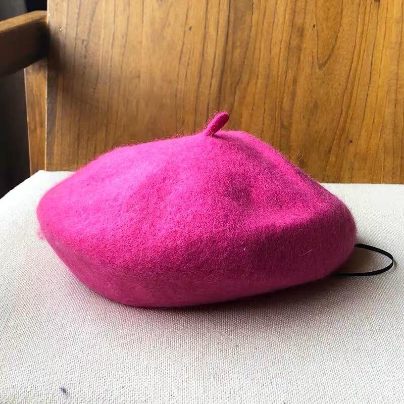 A206 Classic Wool Felt Beret Hat - Hearts &amp; Kisses
