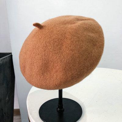 A206 Classic Wool Felt Beret Hat - Hearts &amp; Kisses
