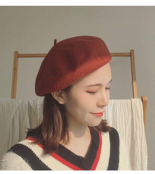 A206 Classic Wool Felt Beret Hat - Hearts &amp; Kisses
