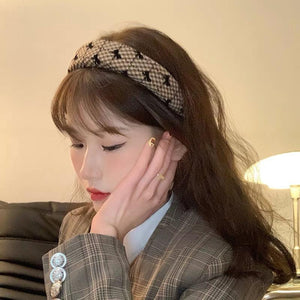 A41 Korean Mini Ribbon Brown Hairband - Hearts & Kisses Fashion Boutique - HNK Online Fashion Malaysia - Buy Dress Online. Shop Dress, Tops, Pants, Rompers, Sportswear & more. We Ship To Malaysia & Singapore.