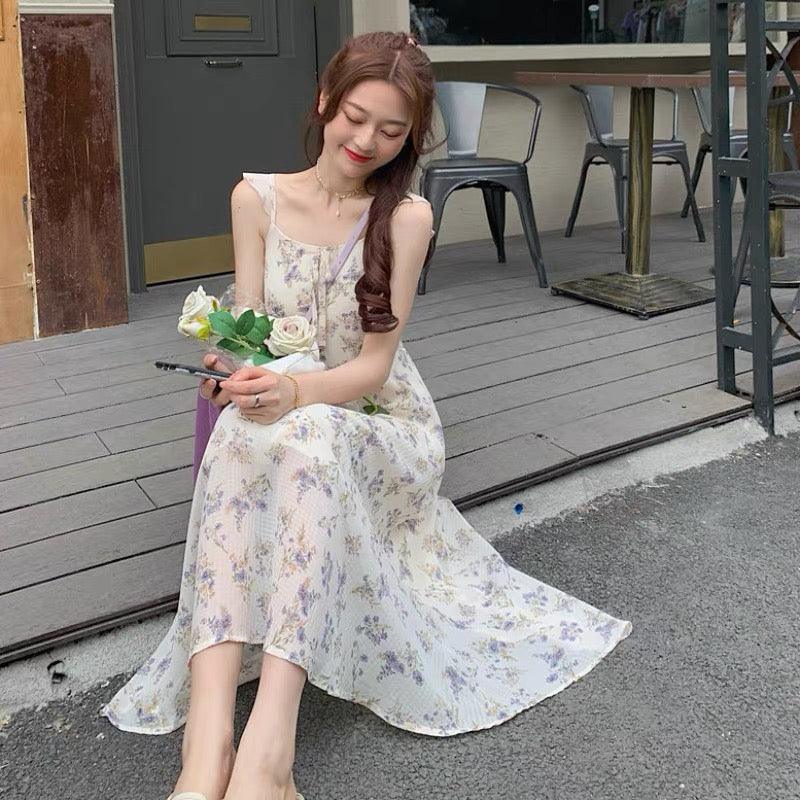 Lavender Floral Strap Dress(S, M) - Hearts &amp; Kisses Fashion Boutique - HNK Online Fashion Malaysia - Buy Dress Online. Shop Dress, Tops, Pants, Rompers, Sportswear &amp; more. We Ship To Malaysia &amp; Singapore.