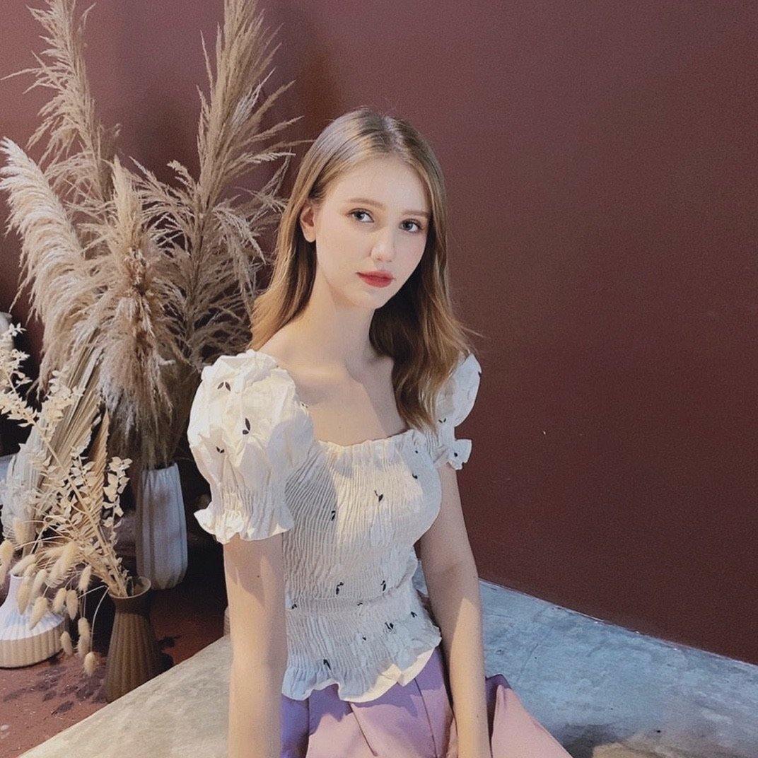 PF010 Floral Puff Sleeve Top - Hearts &amp; Kisses