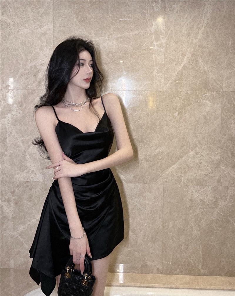 Silky Black Dress (S, M, L) - Hearts &amp; Kisses Fashion Boutique - HNK Online Fashion Malaysia - Buy Dress Online. Shop Dress, Tops, Pants, Rompers, Sportswear &amp; more. We Ship To Malaysia &amp; Singapore.