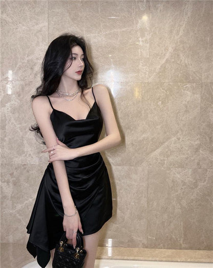 Silky Black Dress (S, M, L) - Hearts &amp; Kisses Fashion Boutique - HNK Online Fashion Malaysia - Buy Dress Online. Shop Dress, Tops, Pants, Rompers, Sportswear &amp; more. We Ship To Malaysia &amp; Singapore.