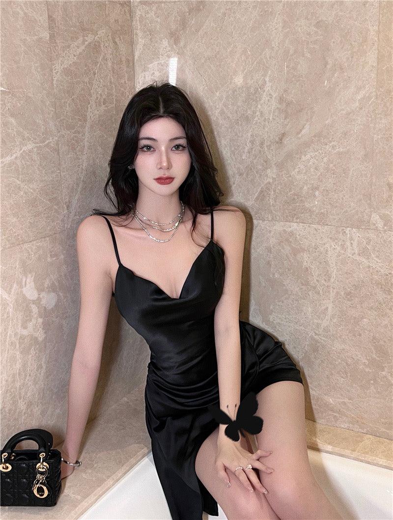 Silky Black Dress (S, M, L) - Hearts &amp; Kisses Fashion Boutique - HNK Online Fashion Malaysia - Buy Dress Online. Shop Dress, Tops, Pants, Rompers, Sportswear &amp; more. We Ship To Malaysia &amp; Singapore.